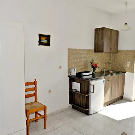 Pothos Hotel